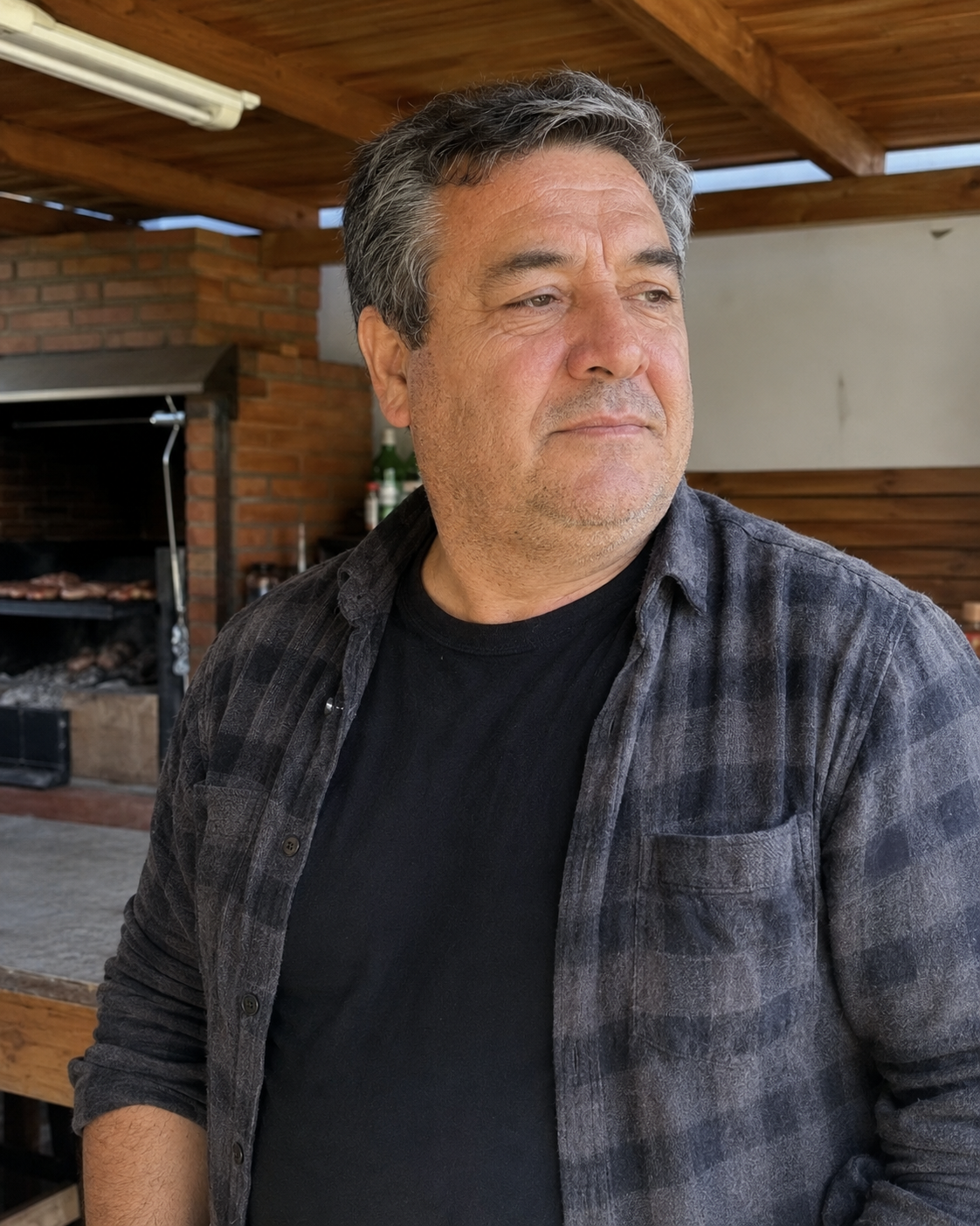 “Con Parrilla Max™ saqué la grasa rápido y sin cansarme.”<strong>Carlos Ramírez</strong>